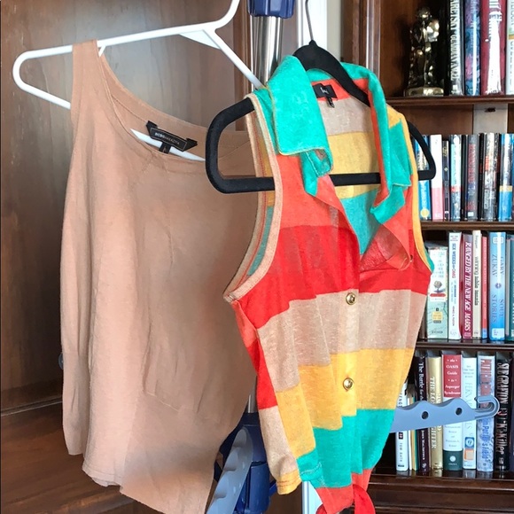 2 NWOT Tops Size S Can be worn separate or as set - Picture 2 of 8